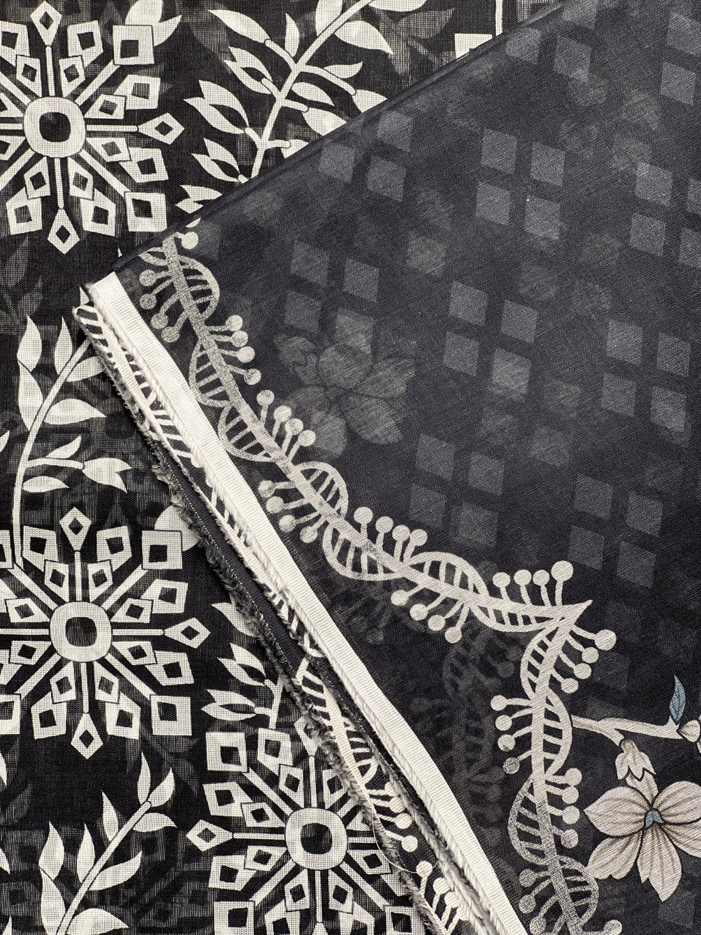 3 piece Printed Swiss lawn