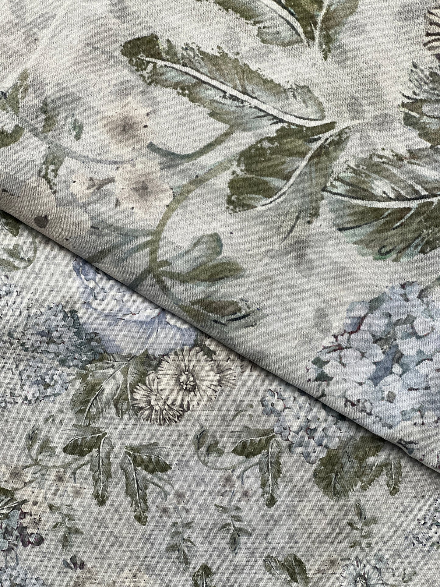 3 piece Printed Swiss lawn